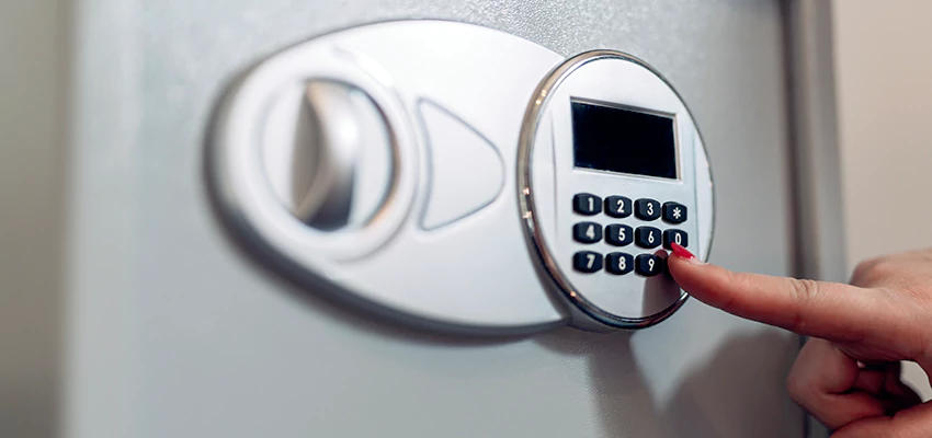 Jewelry Safe Cracking in Decatur, Illinois